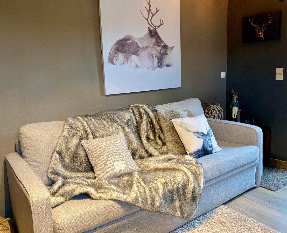 Le Brame Du Cerf Villa Theux Exteriör bild